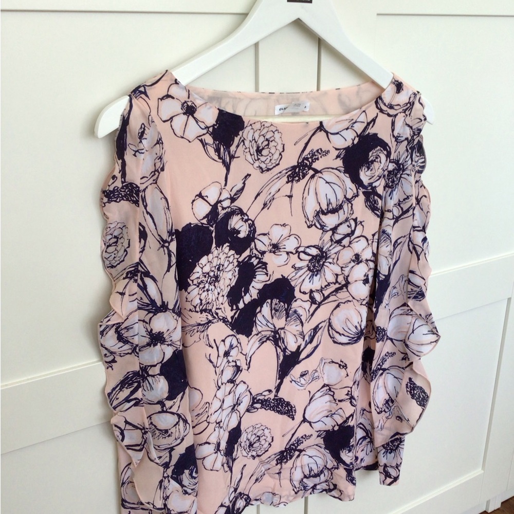 Club Monaco 100% Silk Belise Ruffle Sleeve Blouse XS